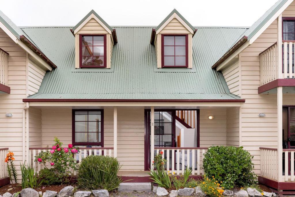 Big4 Strahan Holiday Retreat Экстерьер фото