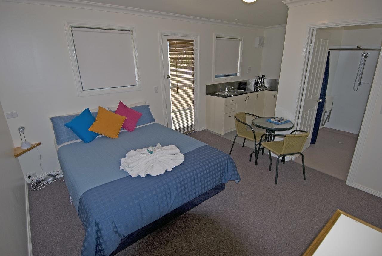 Big4 Strahan Holiday Retreat Экстерьер фото